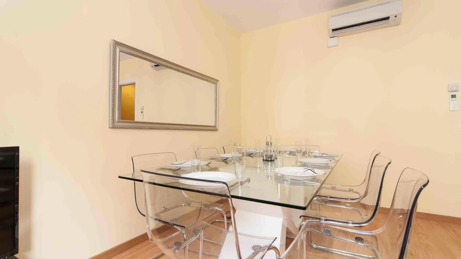 Go Bcn Apartments - Castillejos Barcelona 0*,